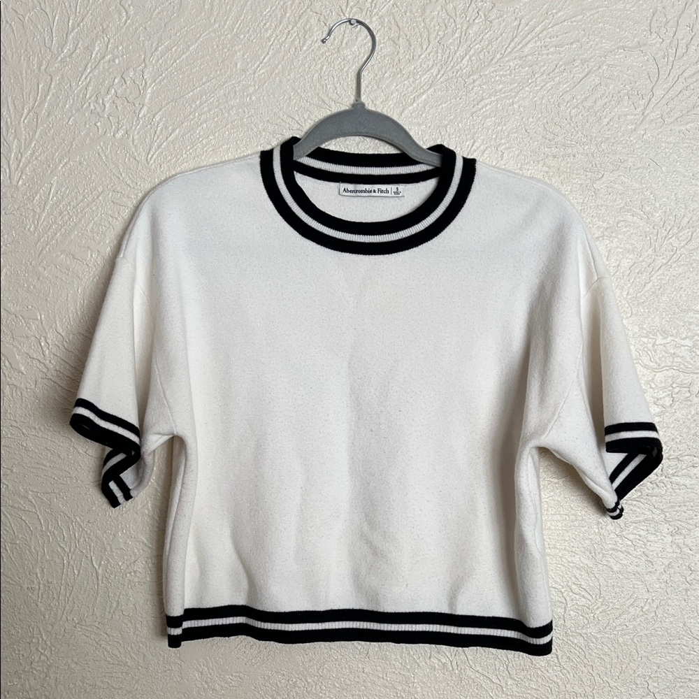 Abercrombie & Fitch White Tee with Black Accents